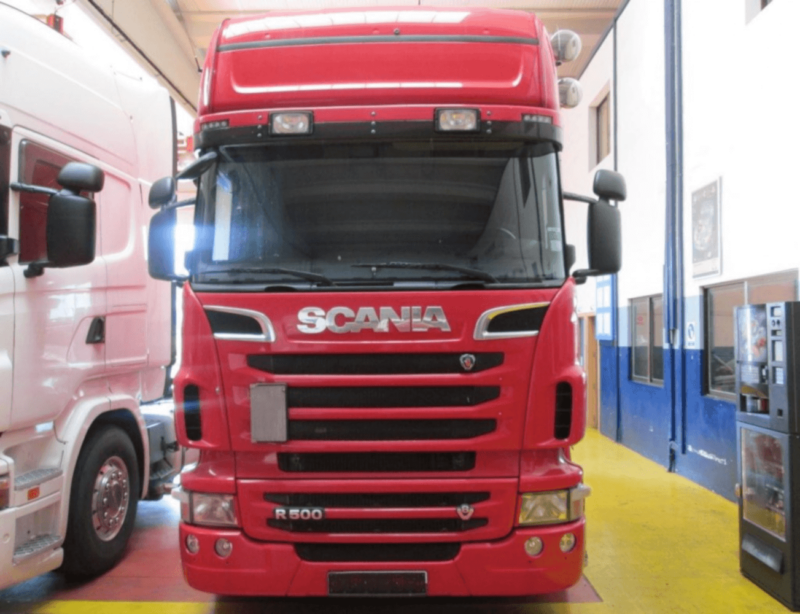 camion ocasion Scania R500 rojo españa talleres scaortiz scaortiz.com1  800x614 - Simple couch