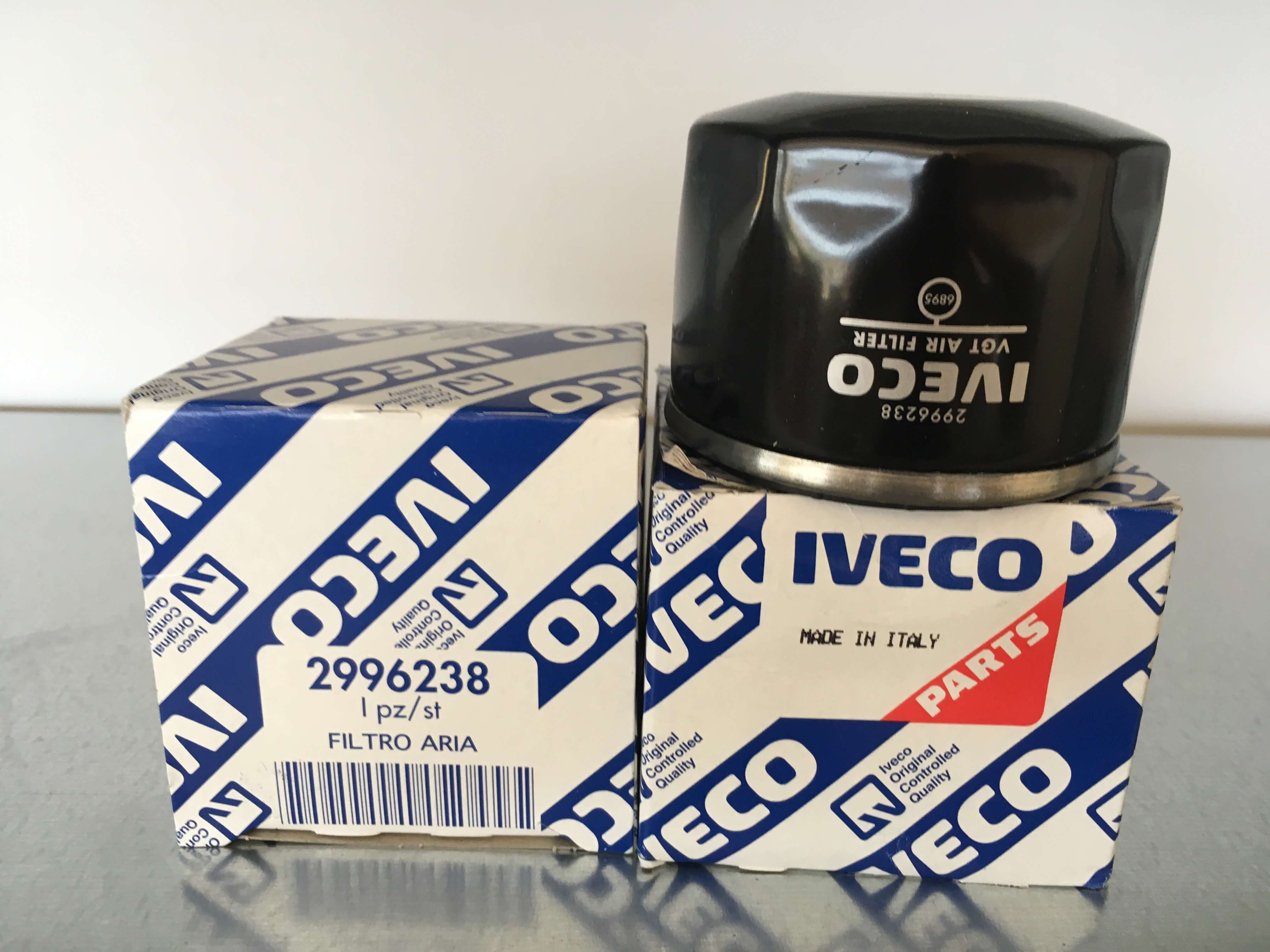 Filtro de aire turbo IVECO. Referencia 2996238 2996238 Filtro de aire turbo IVECO. Venta de recambios originales para camión en SCAORTIZ - Filtro de aire turbo IVECO. Referencia 2996238