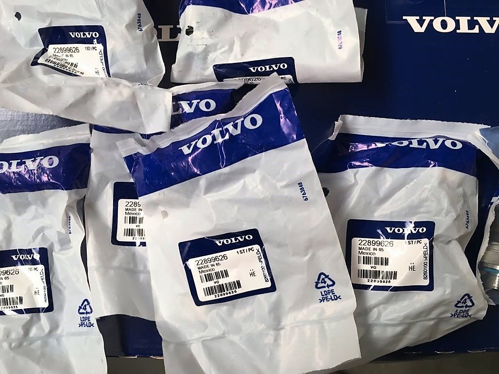 Sensor presión aceite VOLVO. Referencia 22899626 22899626 Sensor presión aceite. Venta de recambios originales para camión en SCAORTIZ - Sensor presión aceite VOLVO. Referencia 22899626