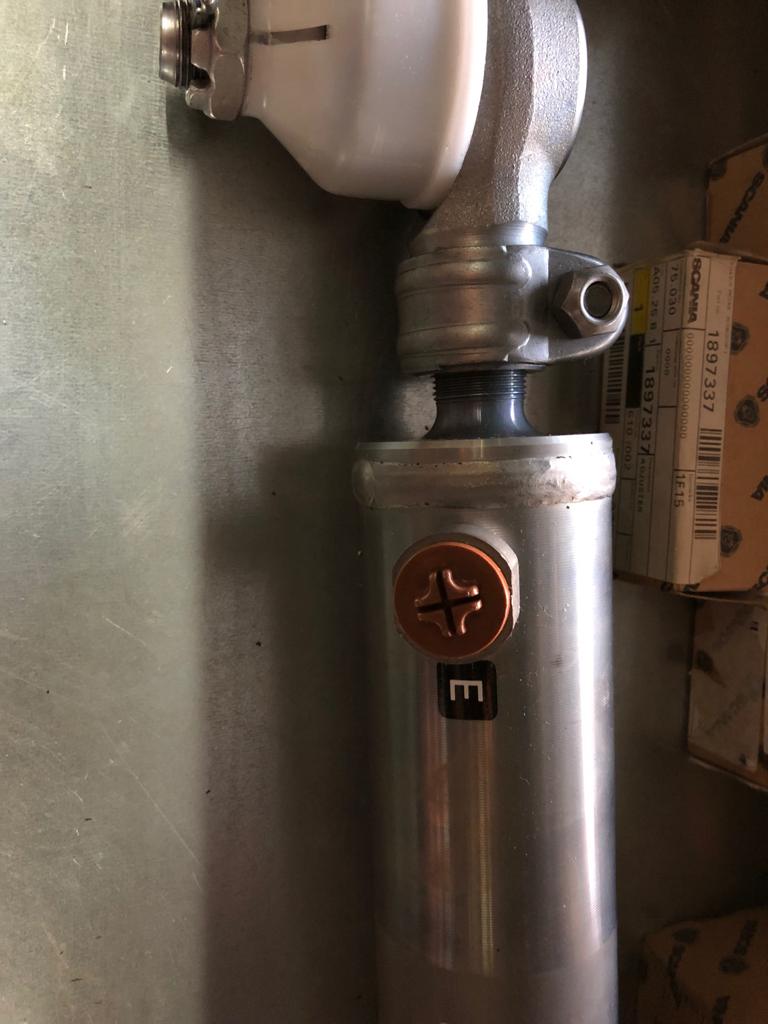 Cilindro hidraúlico SCANIA. Referencia 1903610 Cilindro SCANIA 1903610