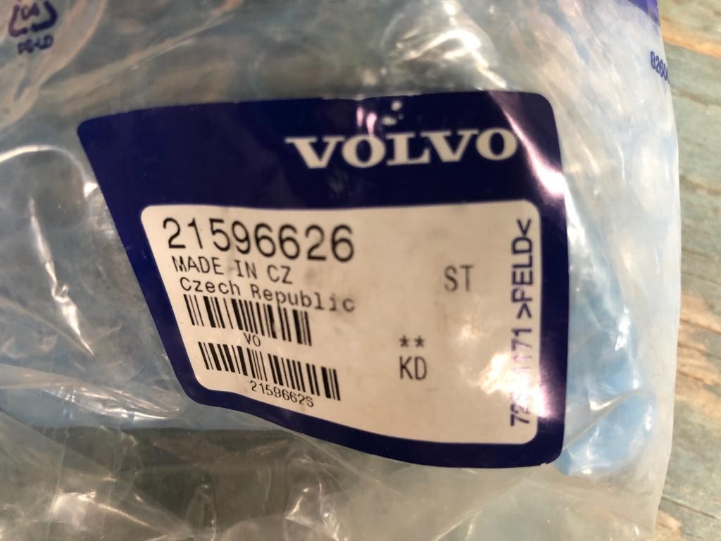 Válvula VOLVO. Referencia 21596626 21596626